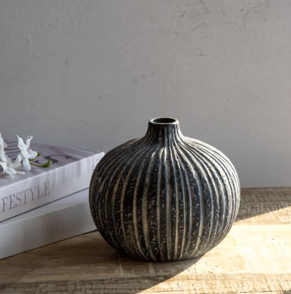 CHARCOAL BALL VASE