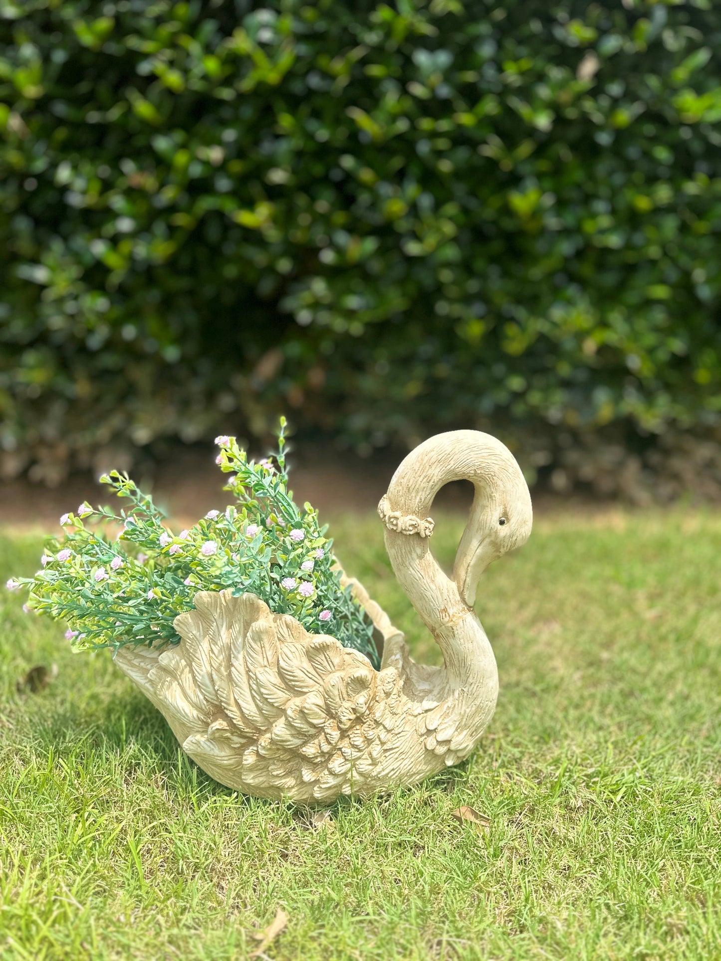 RESIN GOOSE PLANTER