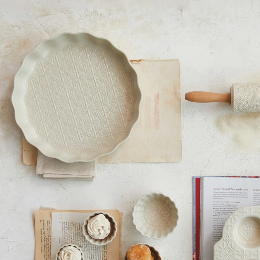 Embossed Fluted Pie Dish