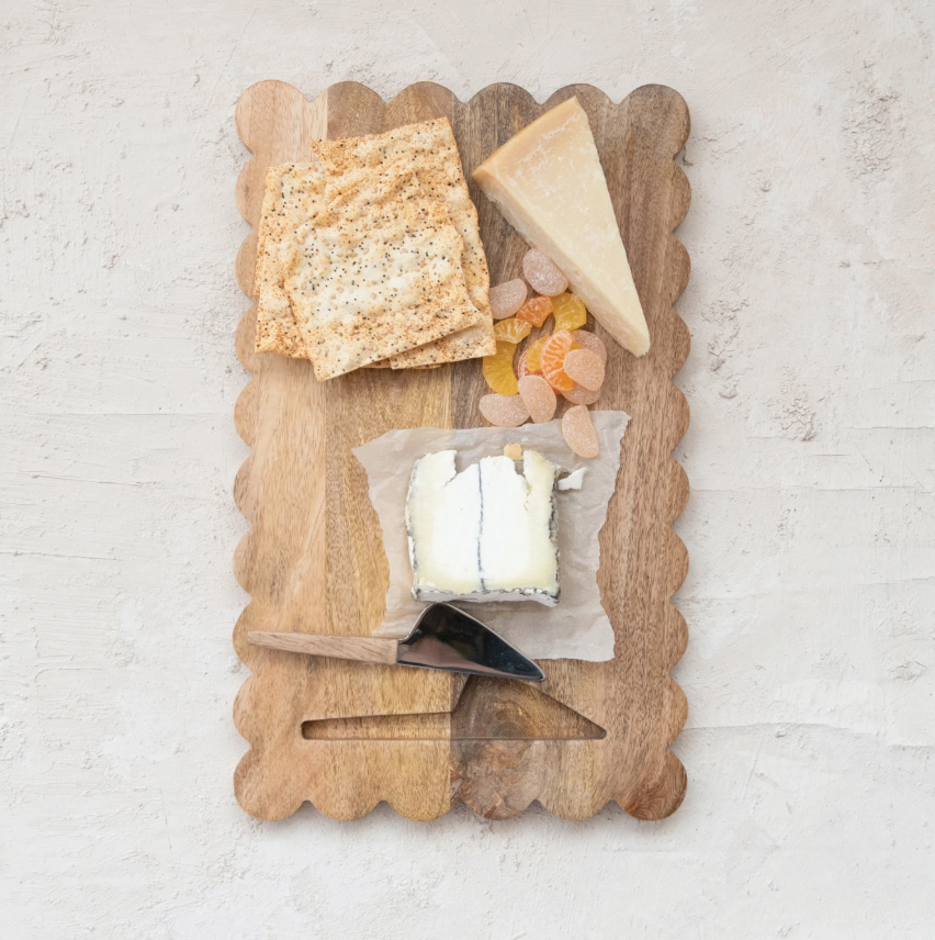 Scalloped Serving Board w/ Knife
