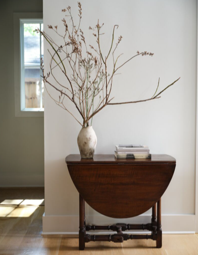 Danez Vase