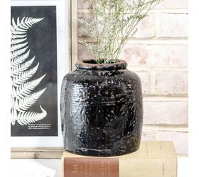 7" BLACK CERAMIC VASE