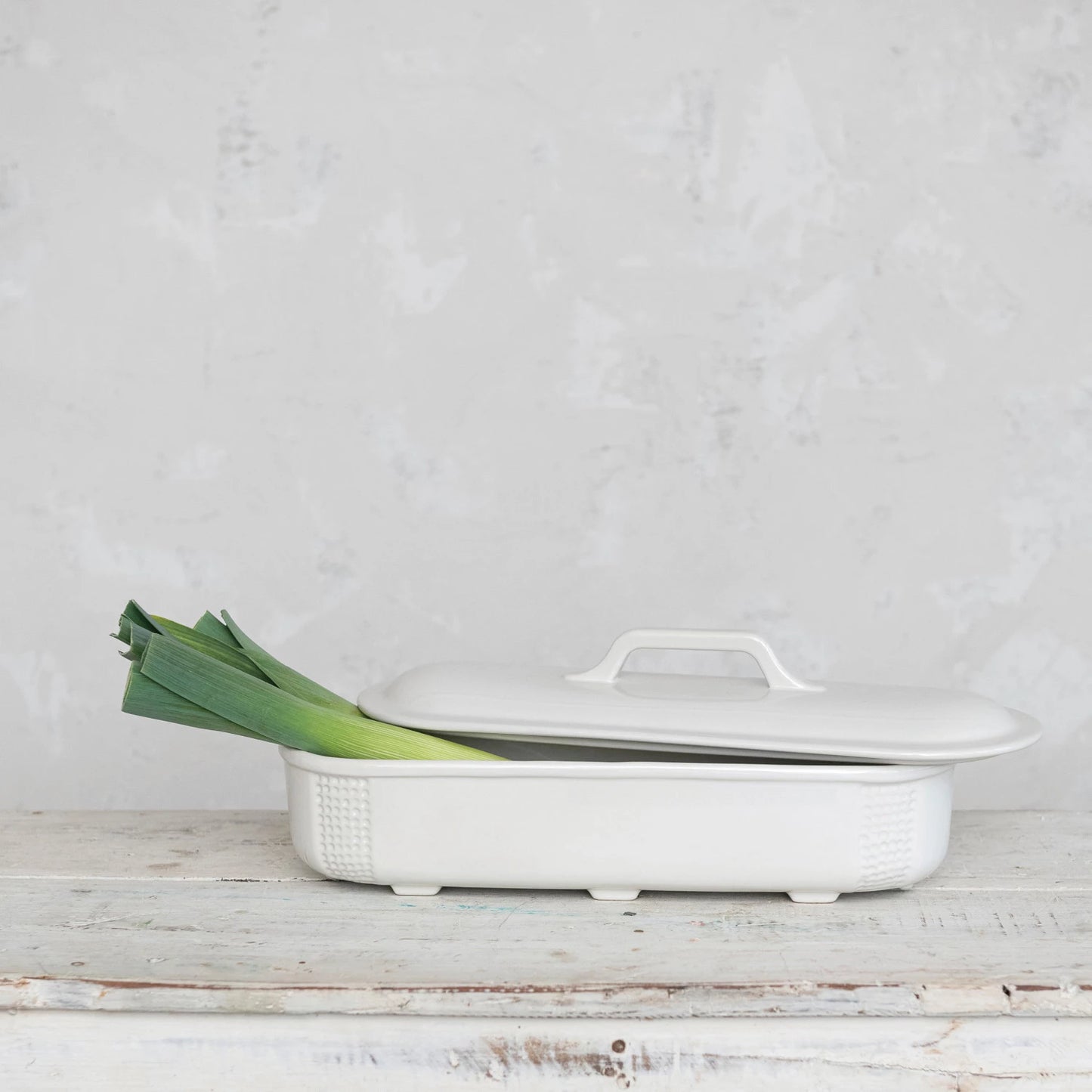 Debossed Oval Stoneware Baking Dish w/ Lid | Matte White