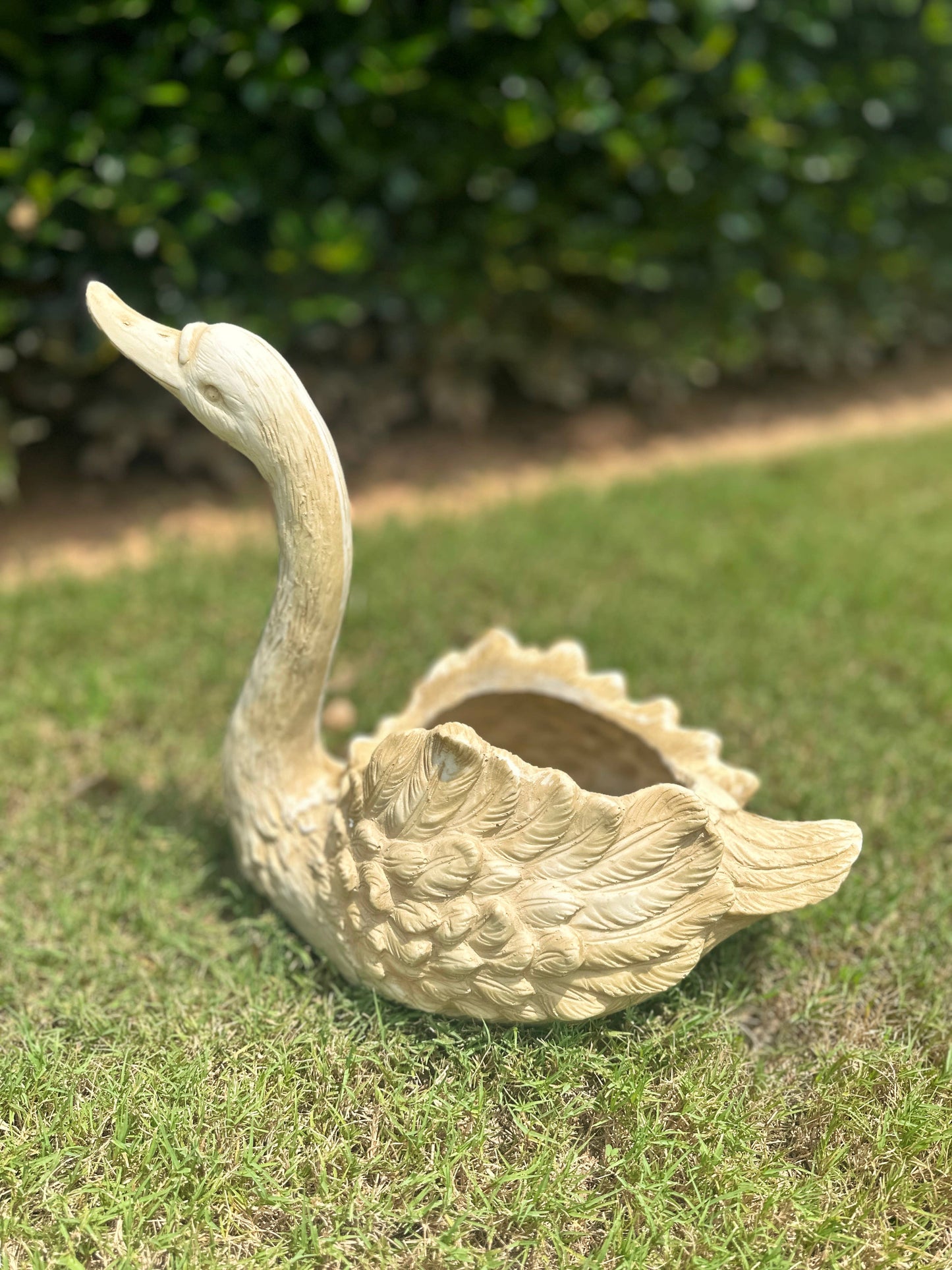 RESIN GOOSE PLANTER